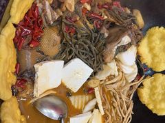 -鲁员外地锅鸡地锅鱼(古墩路店)