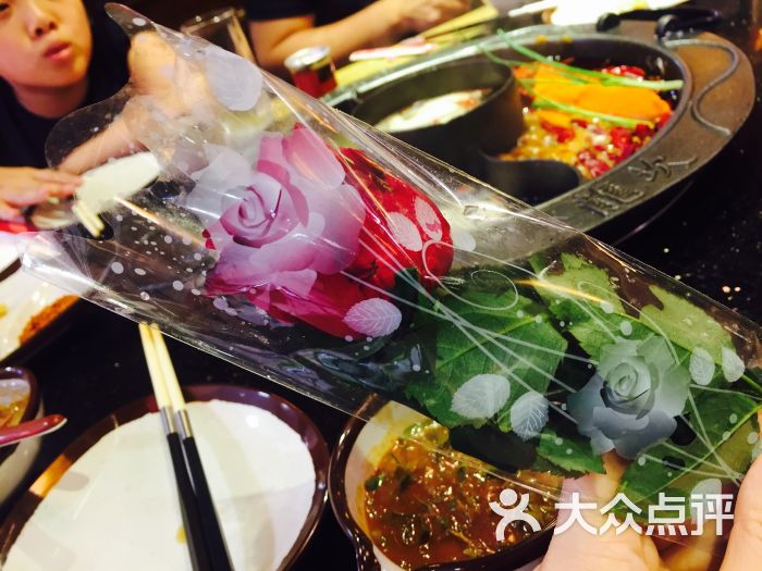 小龙坎老火锅(百联南方购物中心店)餐具摆设图片 - 第1957张