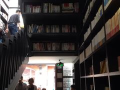 iphone_upload_pic-钟书阁(松江泰晤士小镇店)