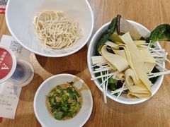 -南城香·饭香串香馄饨香(红军营店)