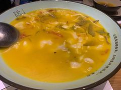 -临界音乐酒馆·小龙虾·江湖菜(华熙LIVE·鱼洞店)