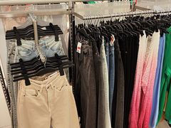 -H&M(集美万达店)