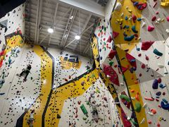 -问山MountQuest攀岩馆