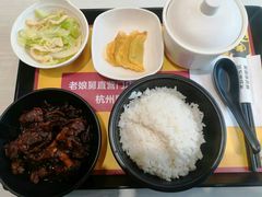 -老娘舅餐厅(黄龙体育中心店)