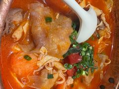 -成都你六姐·牛肉冒菜(信泰中心商场店)