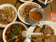 老北京爆肚-河沿肉饼Beijing Pie(东华门店)