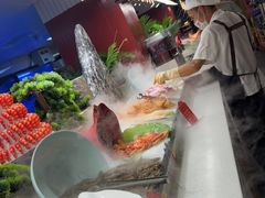 -四囍码头海鲜烧烤自助火锅(外滩南京东路悦荟广场店)
