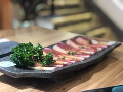 -汉城烤肉·黑金冠(华山路店)