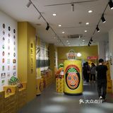 赞记这家店的东西比其他地方贵一些，嗯