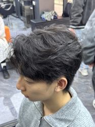-米可造型烫发染发