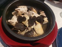 黑松露蒸走地鸡-半山腰·云南菜(侨福芳草地店)