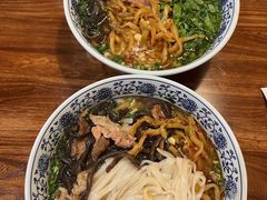 -矮子粉店1985·长沙米粉(湘春路店)