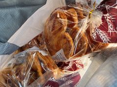 蝴蝶酥一袋子-国际饭店·帆声西饼屋(黄河路店)