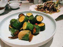 巧手嫩乳瓜-百饺园(平山道店)