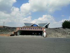 -闵行体育馆-停车场