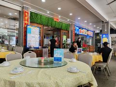 -鹏城人家海鲜酒家·23年老字号(较场尾店)