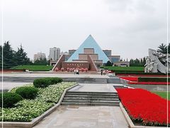 -上海市龙华烈士陵园