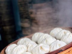 满满一笼大包砸-南方迷宗大包(湖滨店)