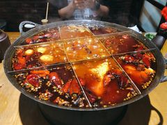 -白乐天毛肚火锅馆(解放碑店)