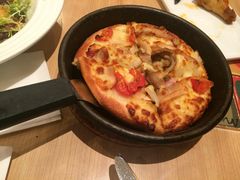 -必胜客(百联又一城店)