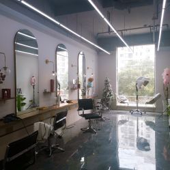 -茶发Salon·烫发染发理发