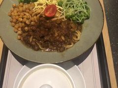 葱酥卤肉干拌面-陳八两面家(滨江天街店)