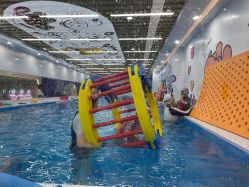 -熊小米专业儿童游泳馆