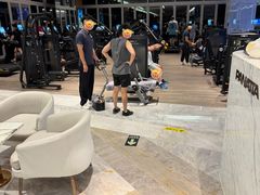 -普拉达游泳健身(水湾1979店)