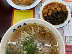 传统面拖排骨-逸桂禾面馆