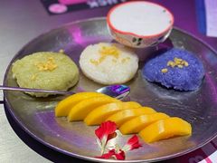 三色香芒糯米飯-新越盏·东南亚料理(捷登都会店)