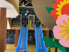 -田园东方蜜桃村的田野营地
