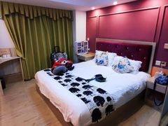 -轻住·悦享酒店(成都太平园地铁站店)