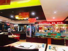 大堂-潮泰牛肉火锅 · 创于1992年(车公庙店)