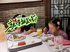 -梅龙镇酒家(南京西路总店)
