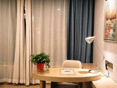 -维也纳国际酒店·西京医院胡家庙地铁站店