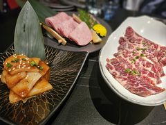 -山川小町·极番烧肉(新地假日广场店)