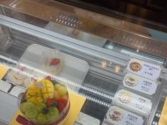 -花花卷卷·鲜食蛋糕(静安久光百货店)