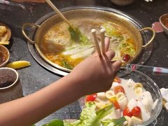 -顶顶汤火牛排火锅·经典铜锅涮肉