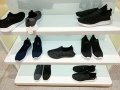 -hotwind热风(世纪东方广场店)