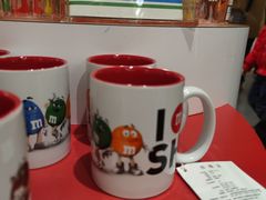 -m豆巧克力世界(上海世茂广场店)