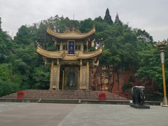 -峨眉山报国寺