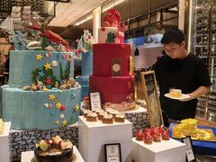 -广州万富希尔顿酒店·感趣自助餐厅·金秋蟹宴生蚝海鲜刺身烧烤