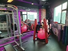 器械区-Nirvana Fitness健身工作室