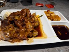 -老周家酱卤猪蹄私房菜(克拉玛依西街店)