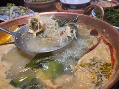 -洱火云南酸菜牛肉火锅(石景山当代商城店)