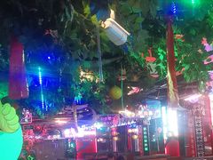 -路边边地标烧烤·川菜·小龙虾·音乐酒馆(良乡长虹店)