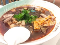 酸辣鸭血粉配鸡汁汤包-苏晓玥·手作江南小吃(深圳北站店)