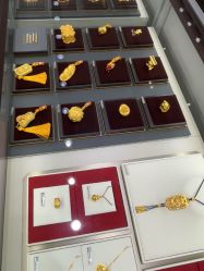 -周大福CHOW TAI FOOK(浦东八佰伴店)