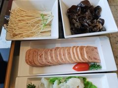 -一席地·本地鸡窝·杭帮鸡火锅(萧山银隆百货店)