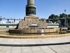 -人民防洪胜利纪念塔